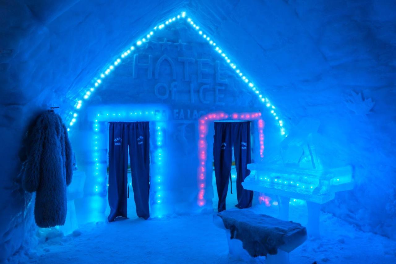 Hotel Of Ice Transylvania Cartisoara Exterior photo